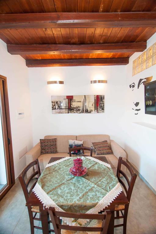 Case Vacanze Budoni Beach Δωμάτιο φωτογραφία