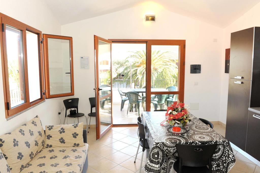 Case Vacanze Budoni Beach Δωμάτιο φωτογραφία